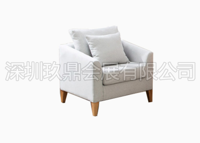單白沙發(fā).jpg